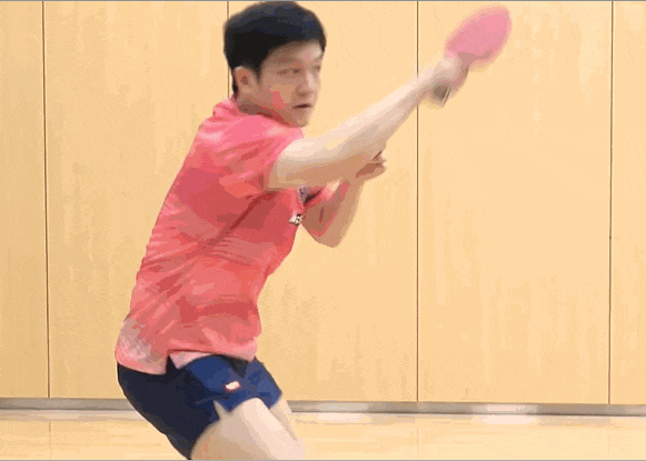 什么是“空间感”？教你一个“三角定位法”，瞬间找准最佳击球点！-乒乓国球汇